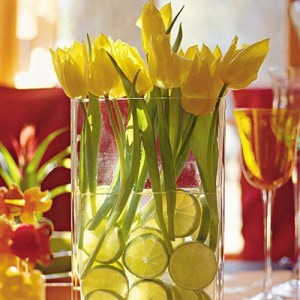 Este caso com rodelas de limão e Tulipa formam algo deslumbrante.